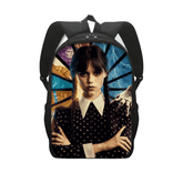 Mochila Wandinha Addams