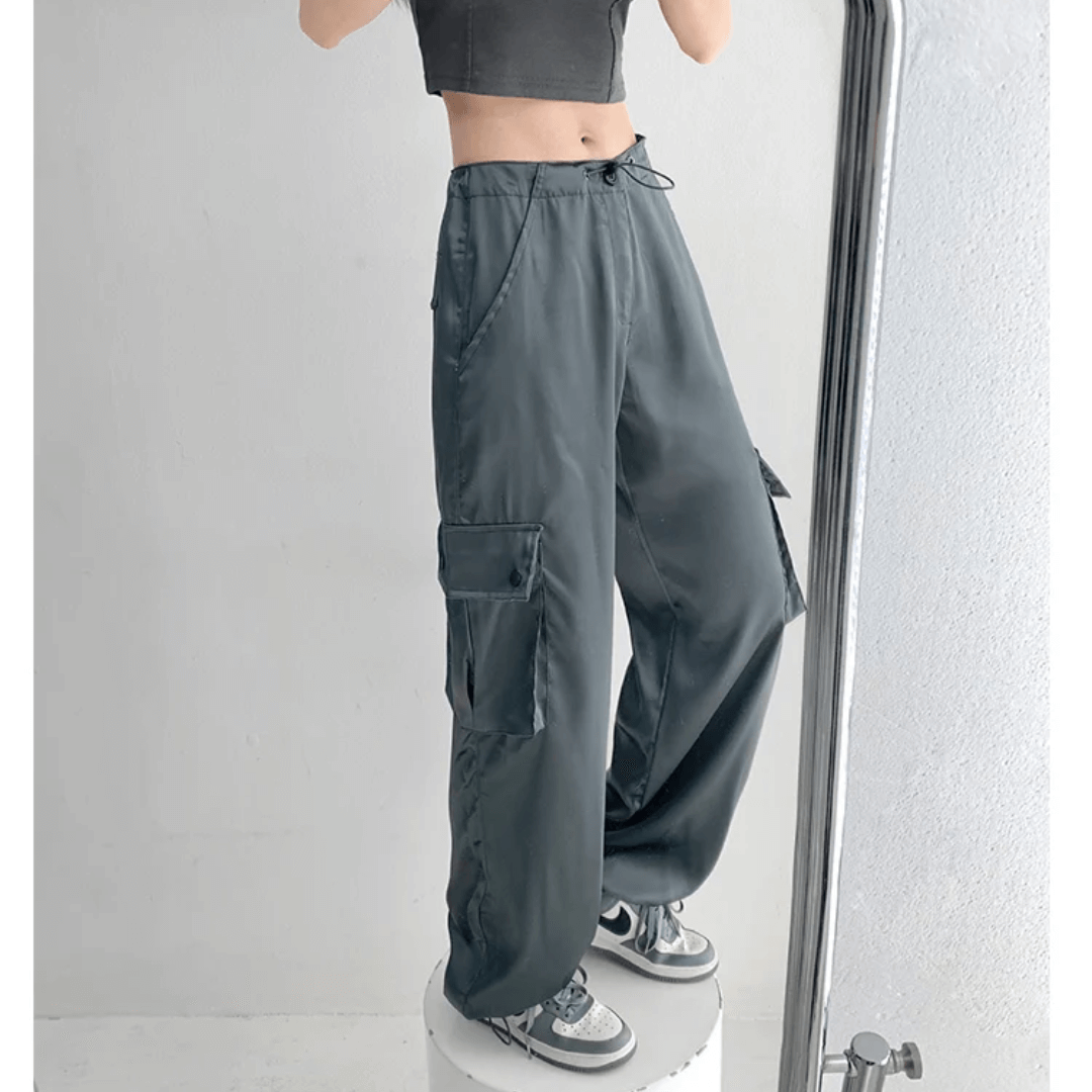 Calça Feminina Cargo Acetinada