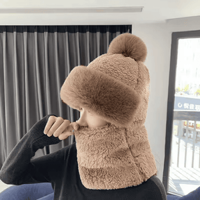 Balaclava Feminina em Pelúcia com Pompom