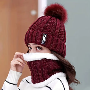 Conjunto Feminino Gola e Gorro de Tricô Forrada com Pelúcia